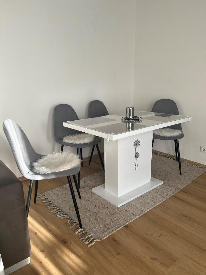 Living Appartement Флахау Экстерьер фото